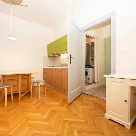 Ph • Old Town Travelers Studio * Bratislava